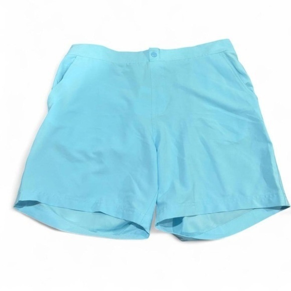 Club Room Men's Turquoise golf Shorts Size Large 7 Inch Inseam Elastic Waistlf